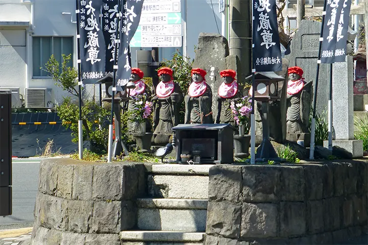 六地蔵尊 六地蔵尊